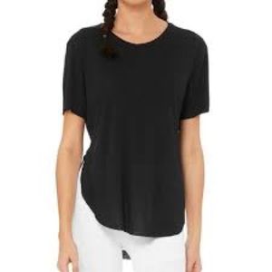 ALO Yoga black lithe split hem tee t-shirt